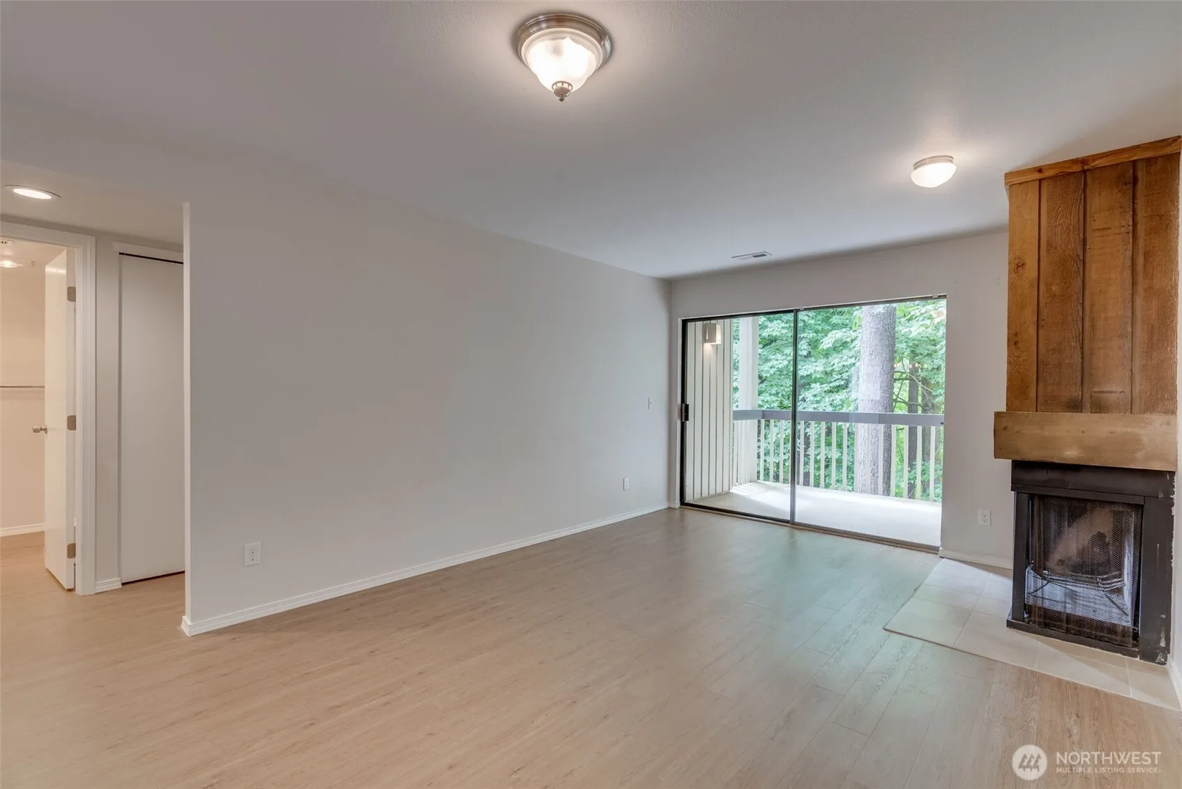 Property photo for 10819 Ne 37th Place #224, Bellevue photo 2