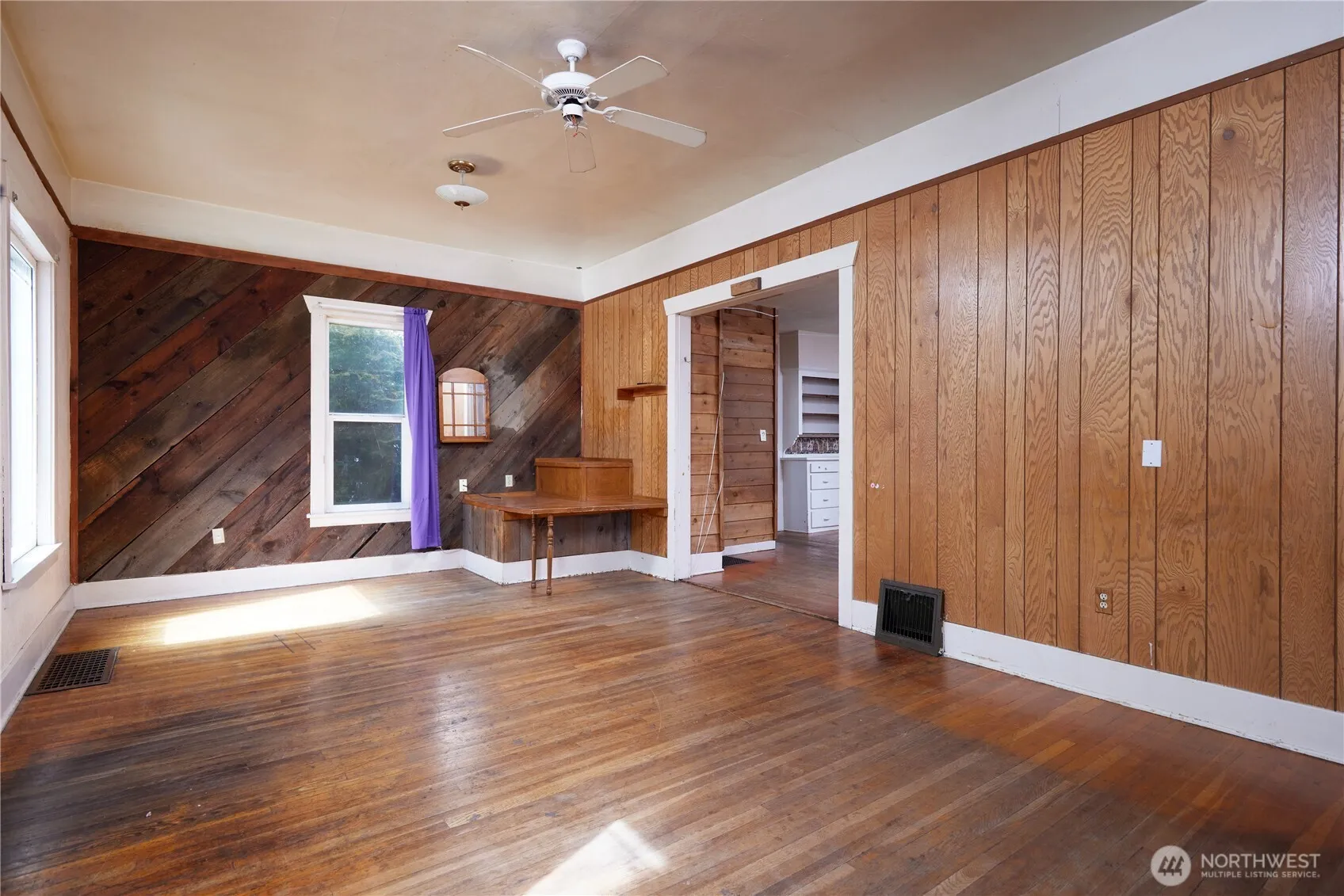 Property photo for 303 E Oak Street, Walla Walla photo 4