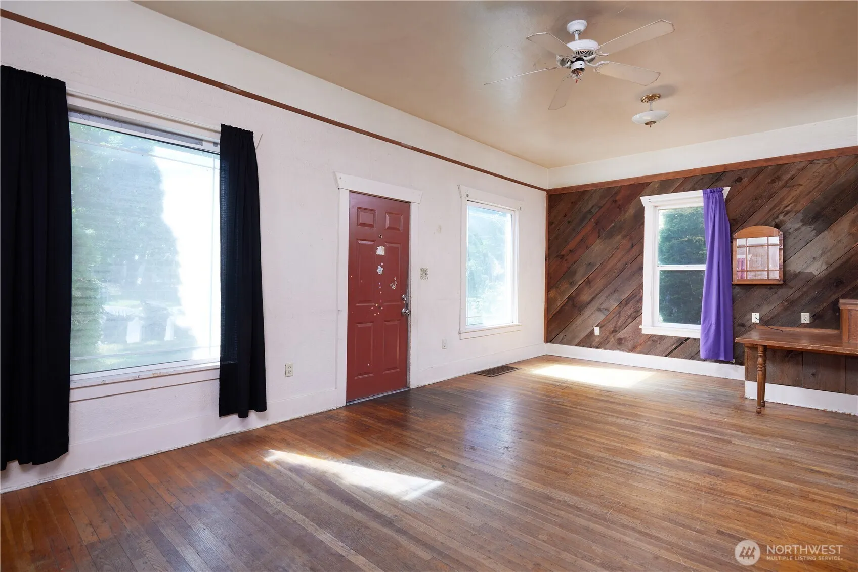 Property photo for 303 E Oak Street, Walla Walla photo 3
