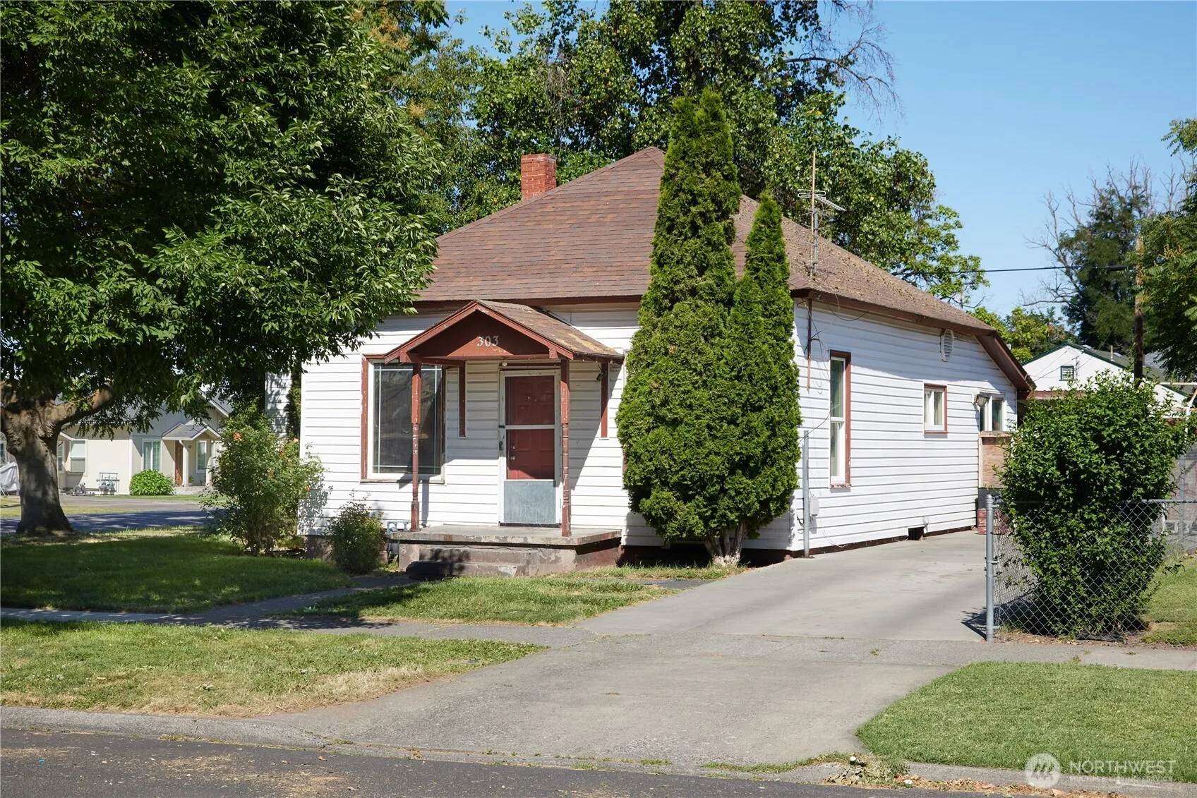 Property photo for 303 E Oak Street, Walla Walla photo 2