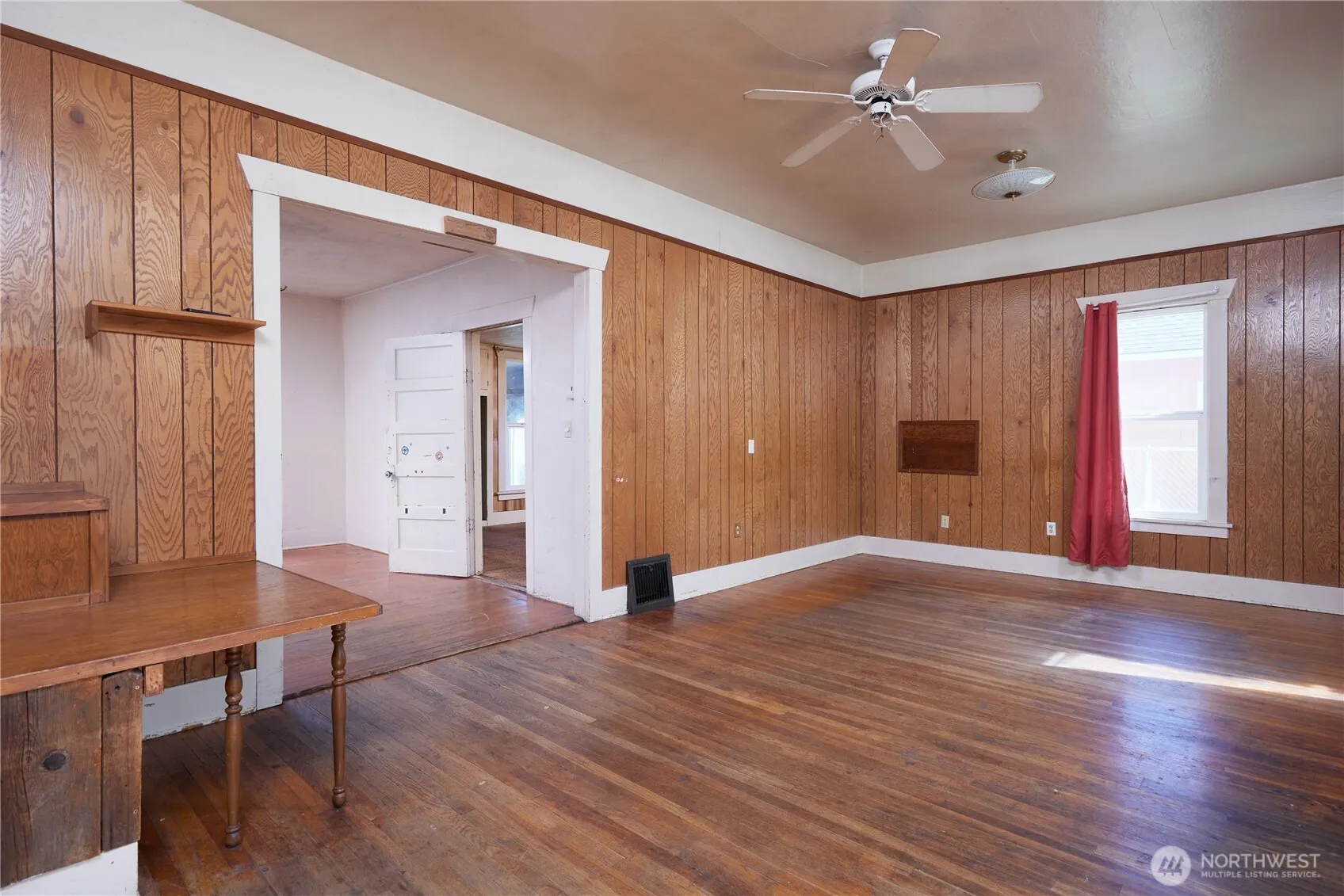 Property photo for 303 E Oak Street, Walla Walla photo 5