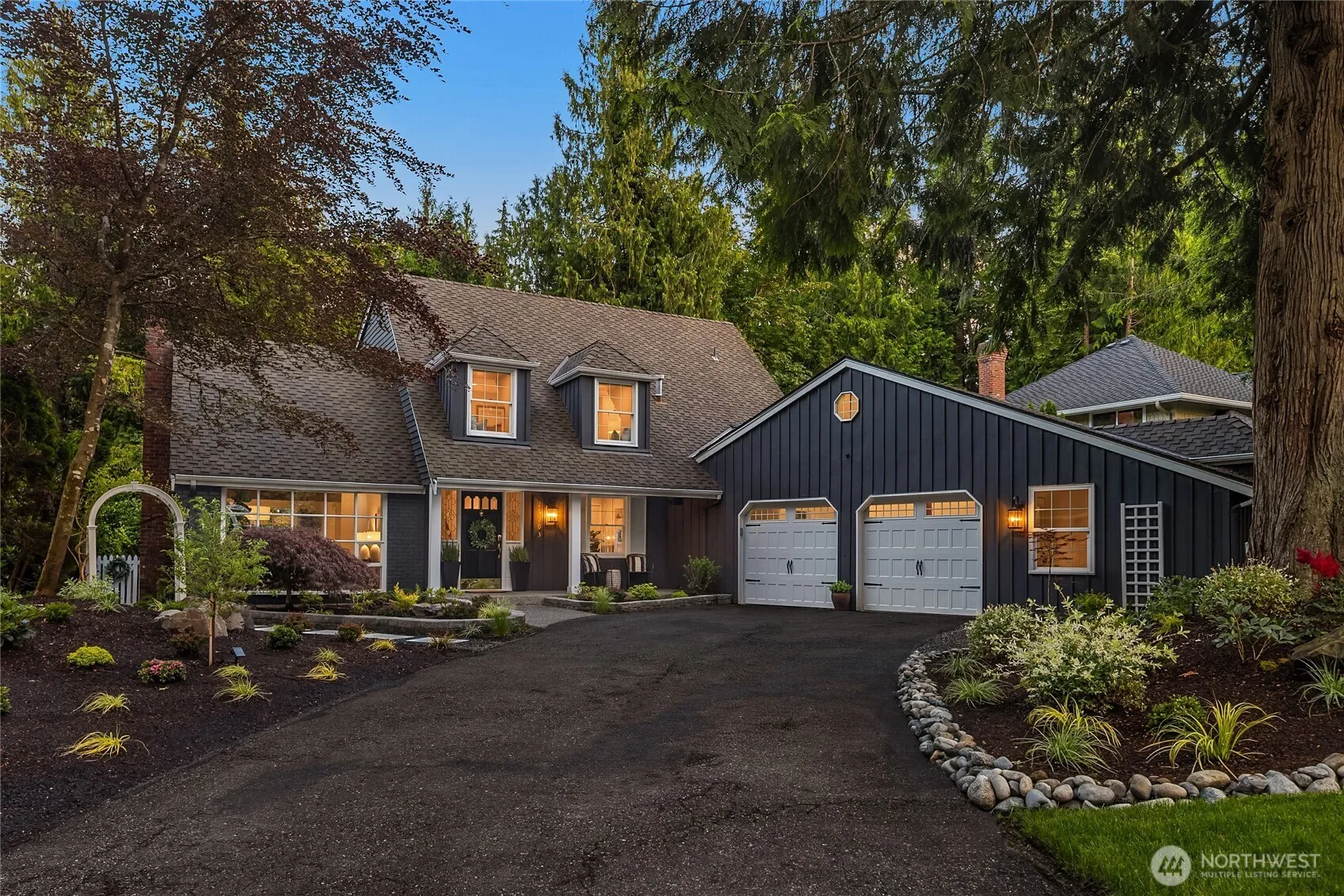 Property photo for 20603 Ne 37th Way, Sammamish