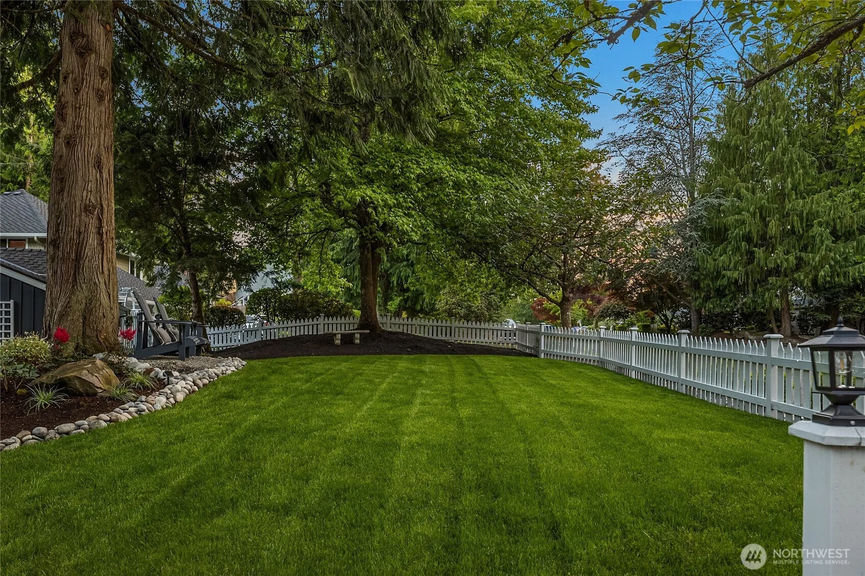 Property photo for 20603 Ne 37th Way, Sammamish photo 3