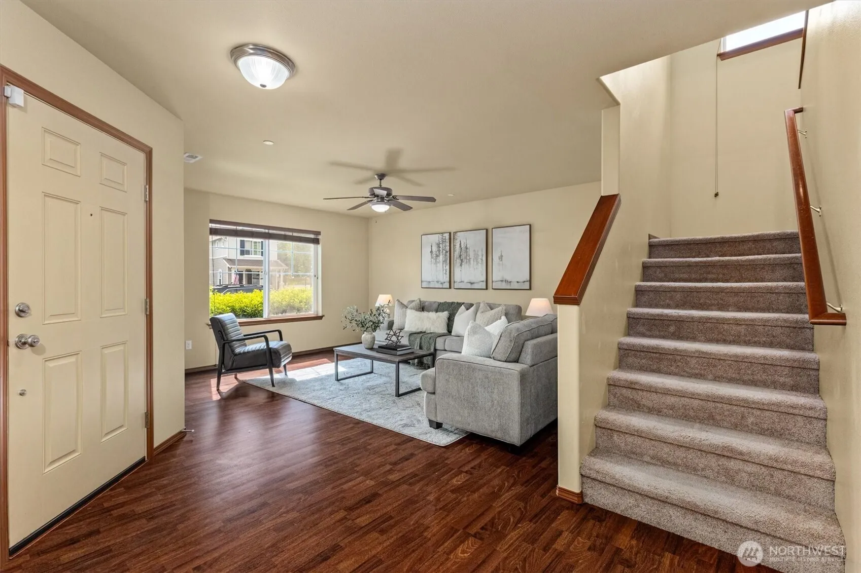Property photo for 1190 Swan Loop, Dupont photo 3