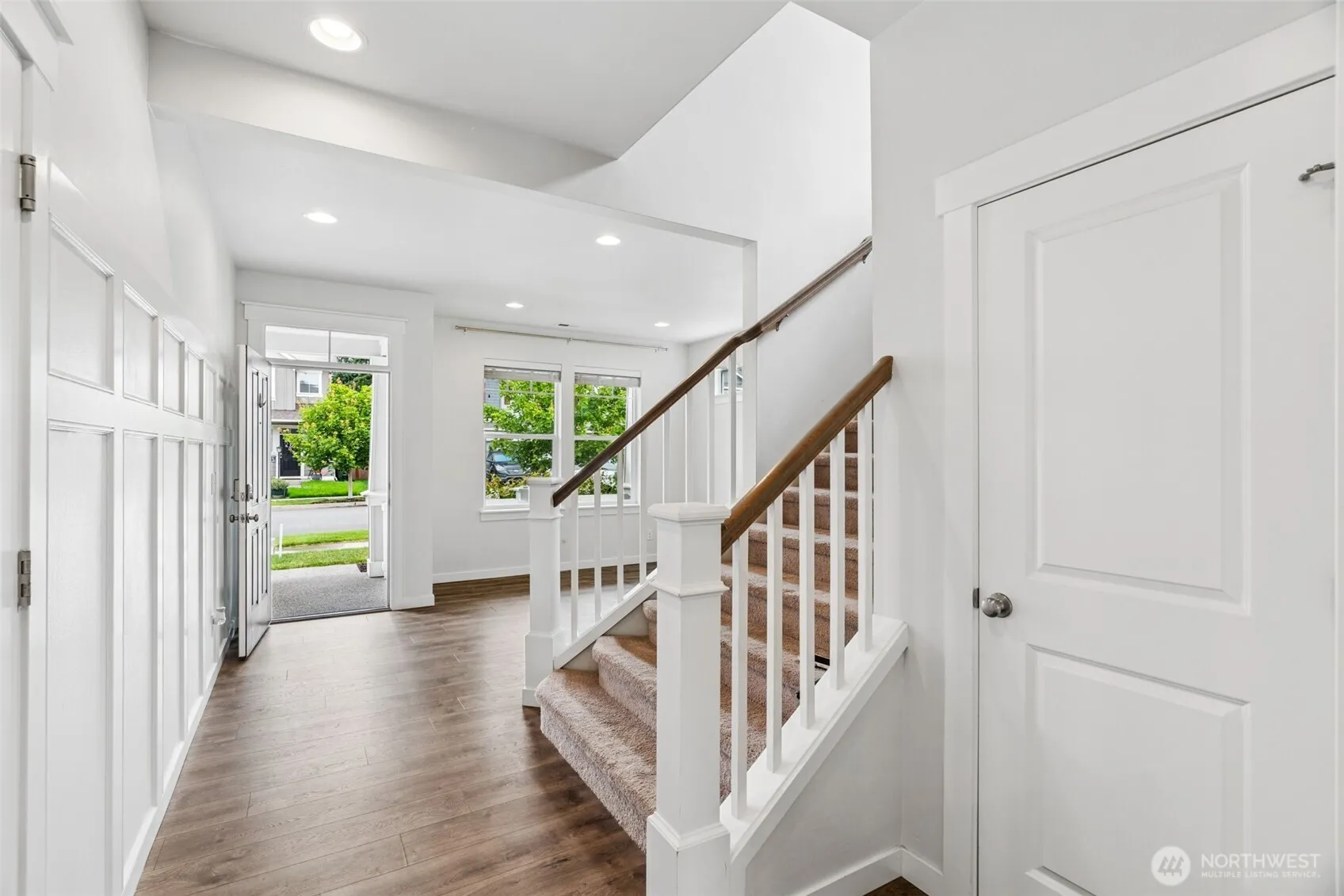 Property photo for 6813 Sweetgum Avenue Ne, Lacey photo 5