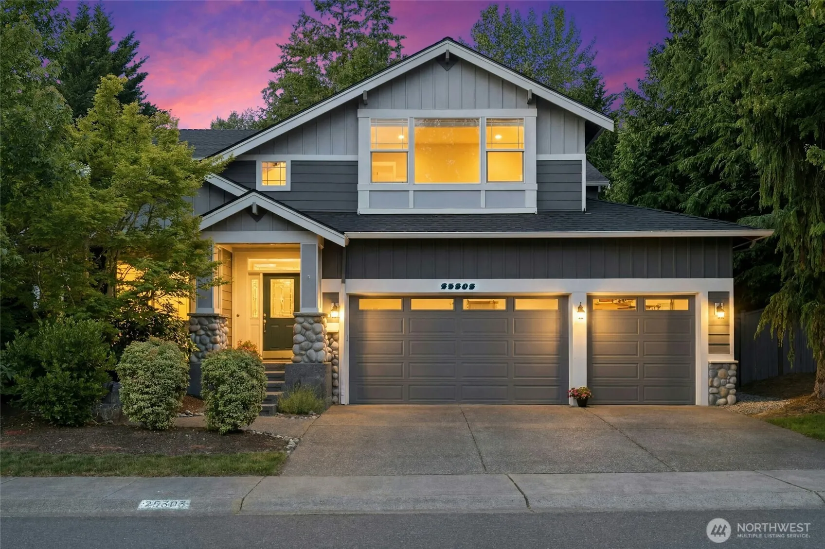 Property photo for 25303 Ne 3rd Place, Sammamish photo 2