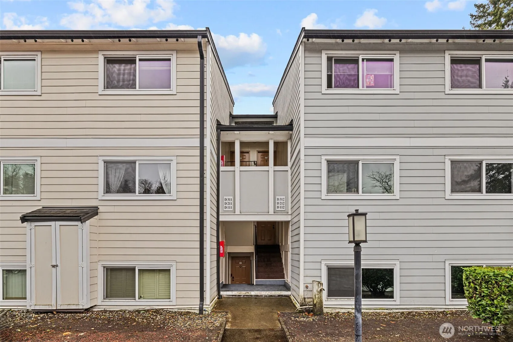 Property photo for 15210 Macadam Road S #d211, Tukwila