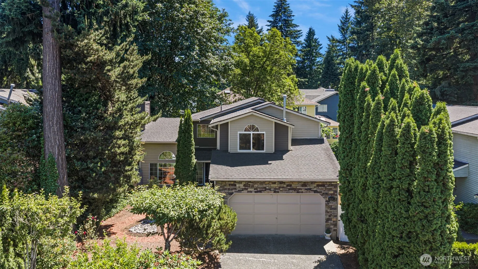 Property photo for 12737 Ne 97th Place, Kirkland photo 4