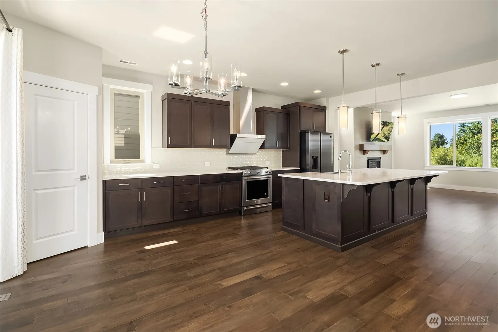 Property photo for 14012 12th Place W, Lynnwood photo 3