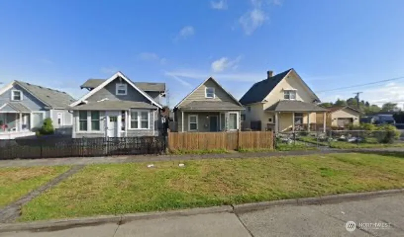 Property photo for 817 E 35th Street, Tacoma