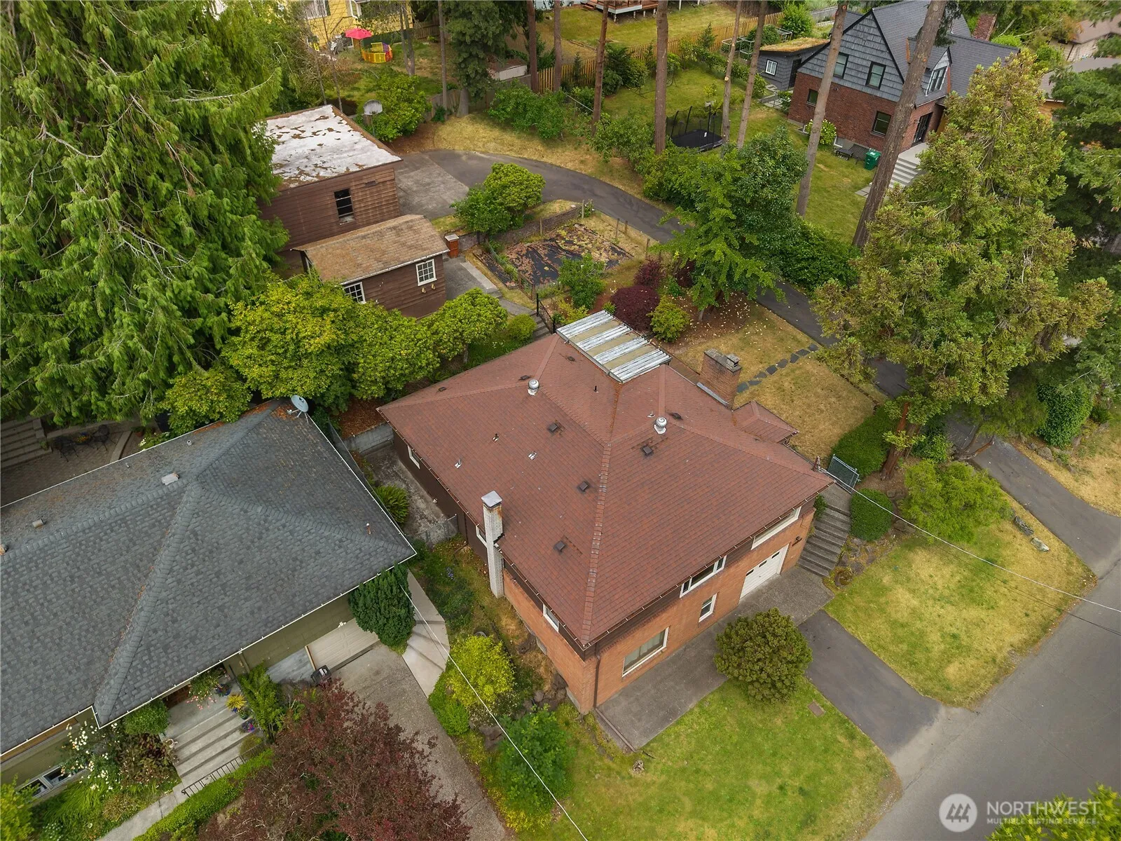 Property photo for 10323 48th Avenue Ne, Seattle photo 5