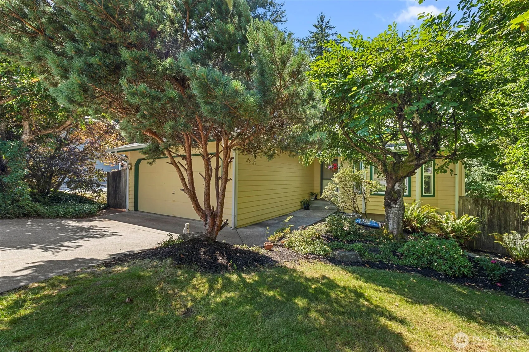 Property photo for 10626 25th Place Ne, Lake Stevens