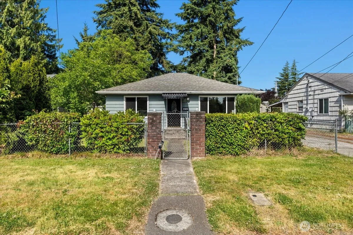 Property photo for 8618 Tacoma Avenue S, Tacoma photo 5