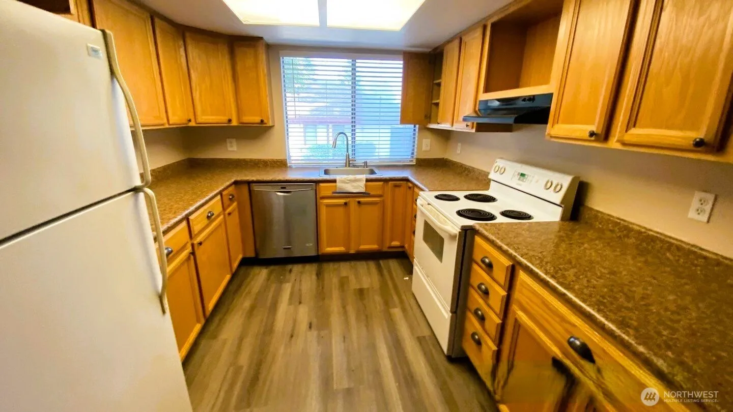 Property photo for 31721 47th Lane Sw #c, Federal Way photo 4