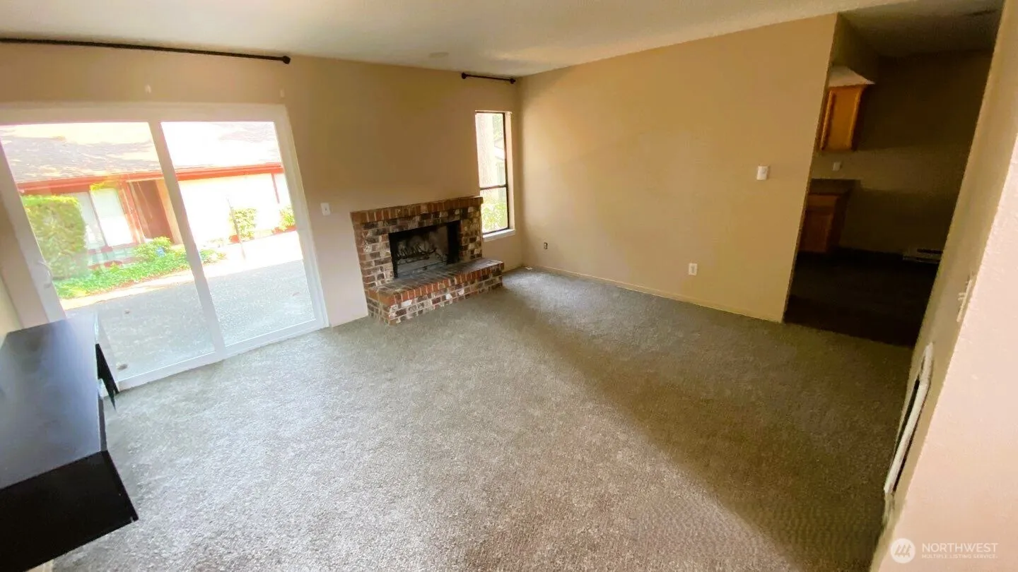 Property photo for 31721 47th Lane Sw #c, Federal Way photo 3