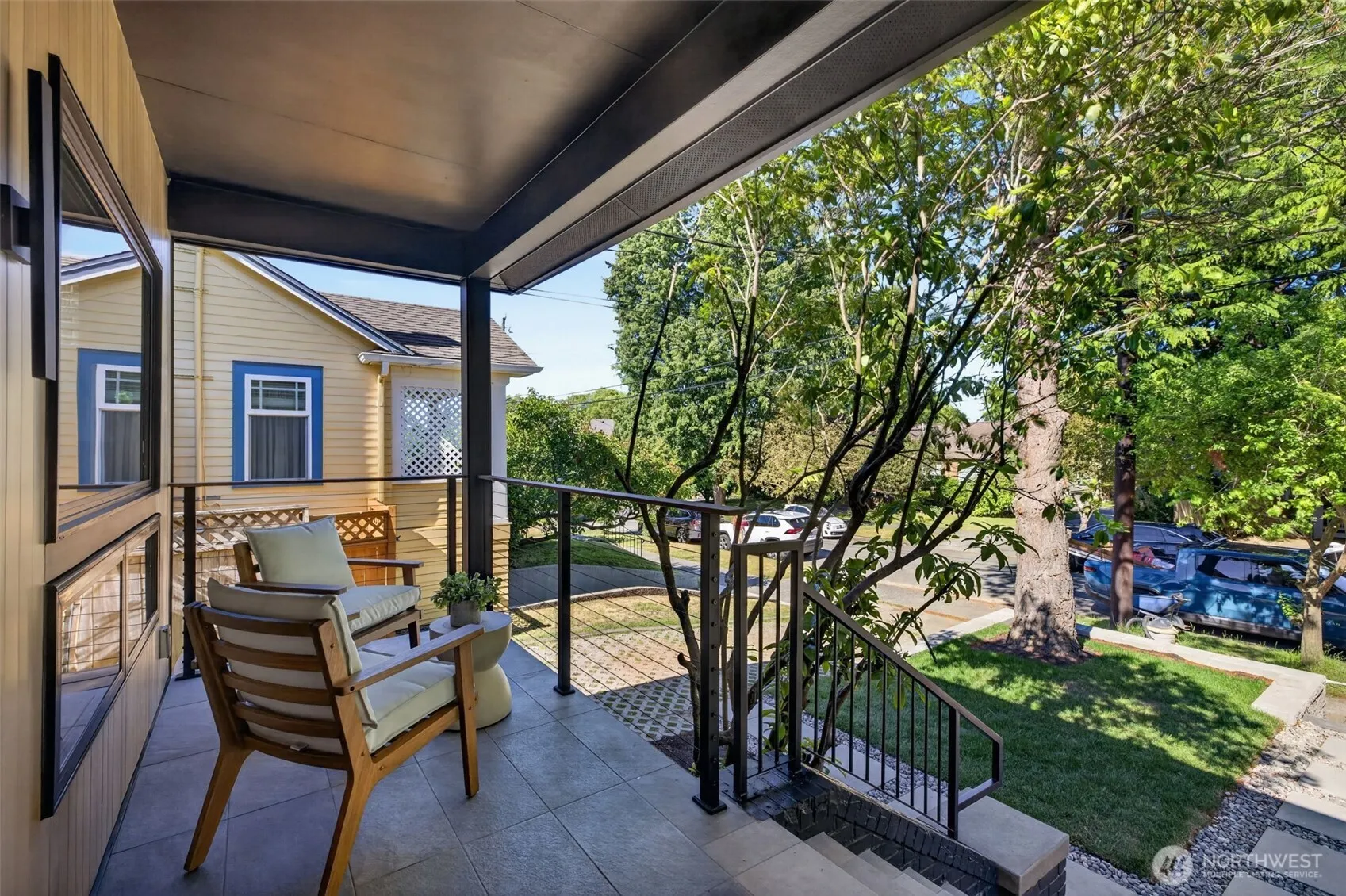 Property photo for 3247 40th Avenue Sw, Seattle photo 5