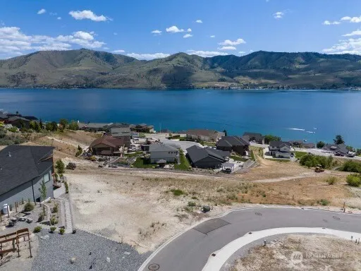 Property photo for 260 Apple Avenue, Chelan