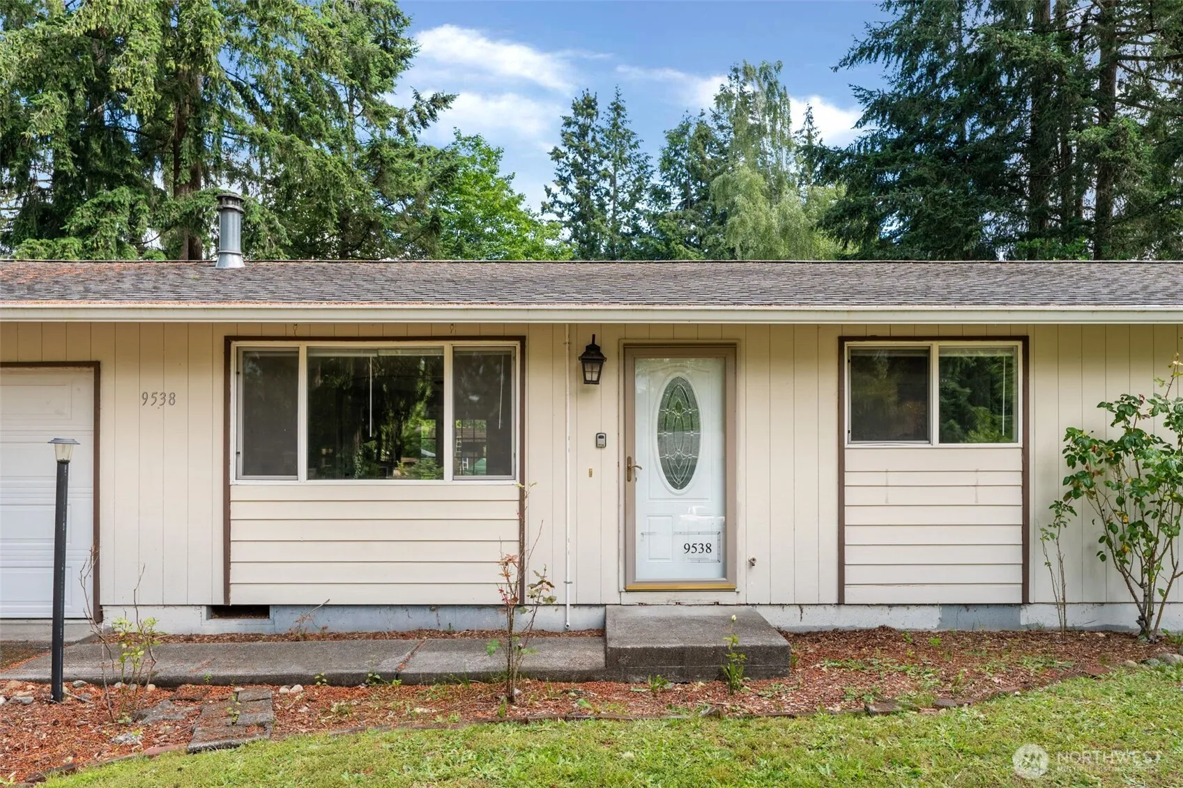 Property photo for 9538 Helen Avenue Ne, Olympia photo 4