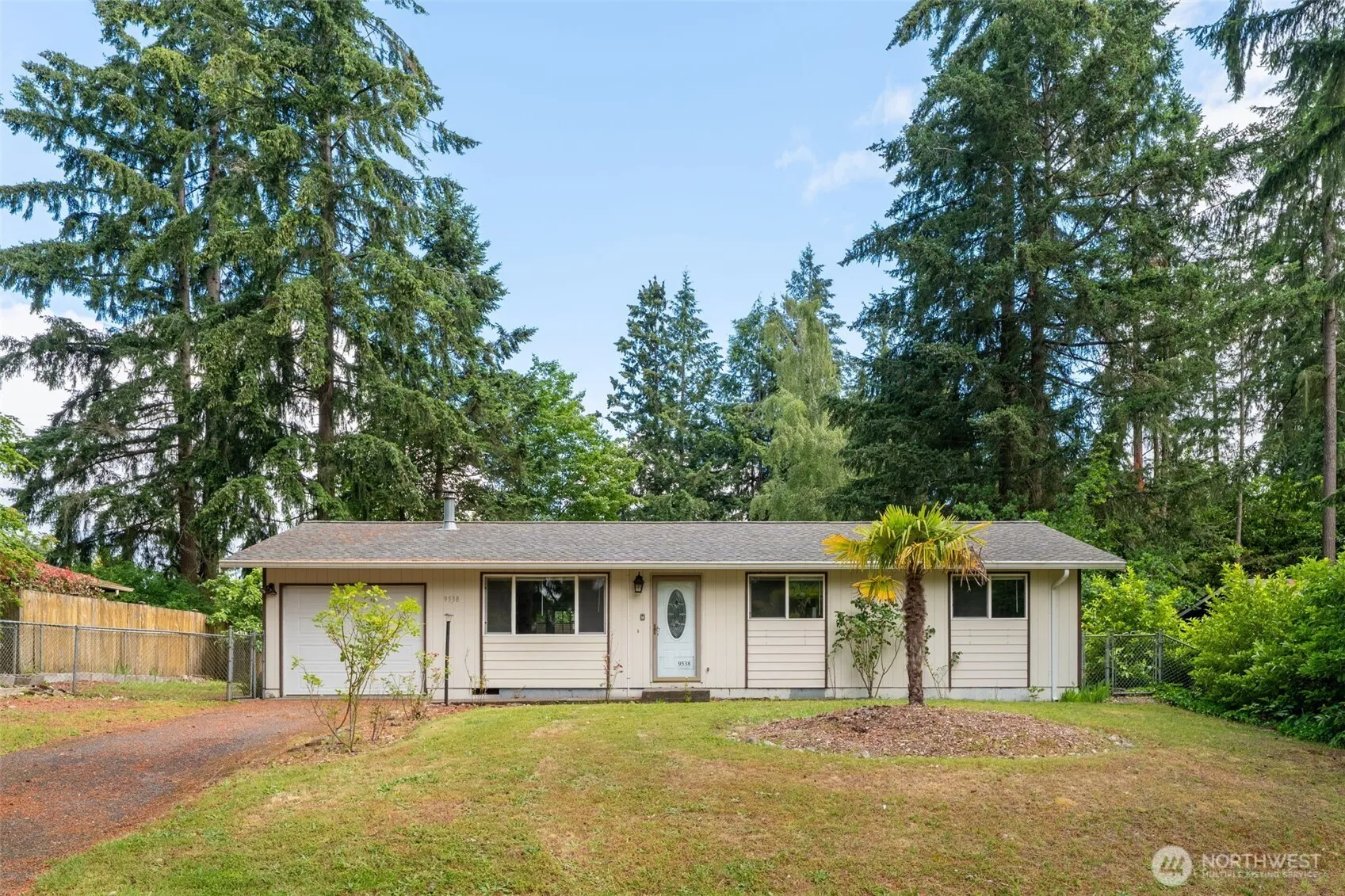 Property photo for 9538 Helen Avenue Ne, Olympia