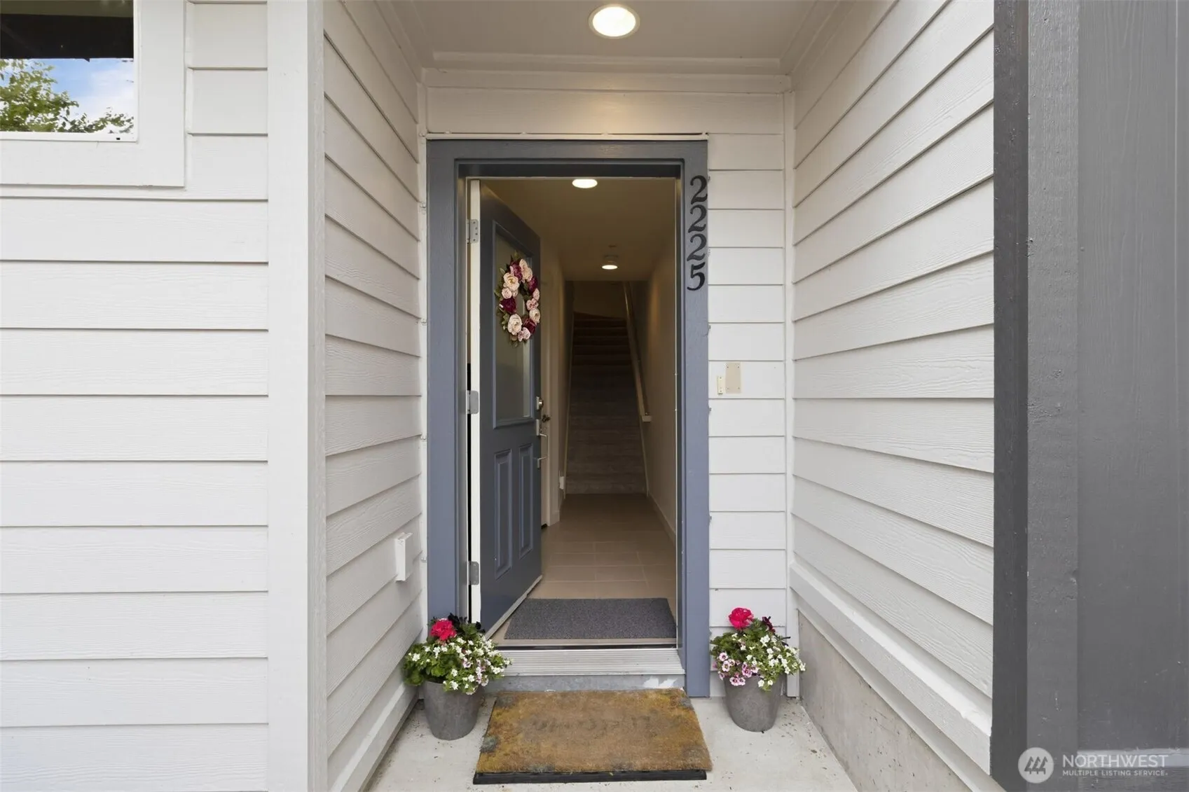 Property photo for 2225 Nw Moraine Place, Issaquah photo 3