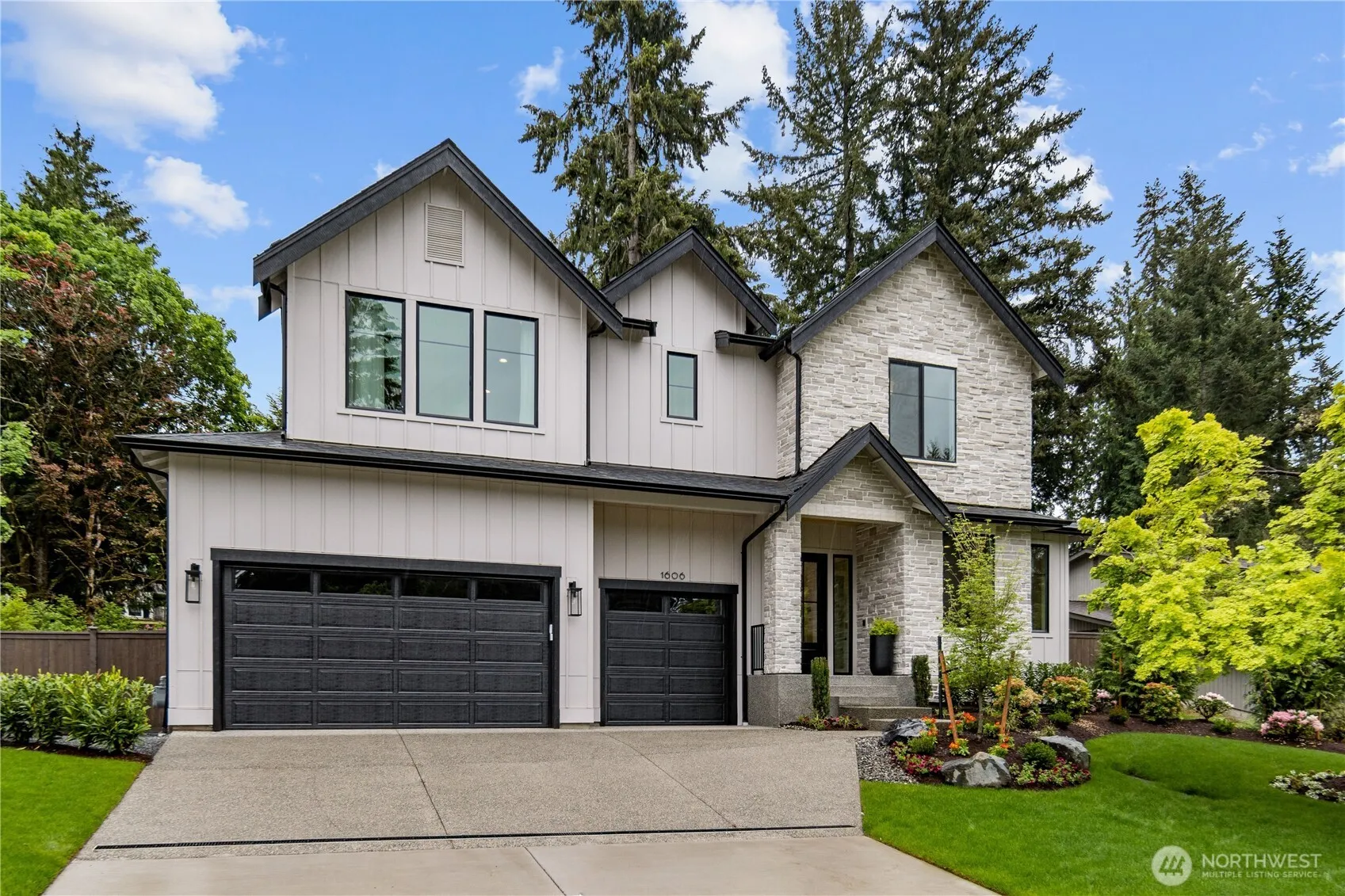 Property photo for 1606 146th Avenue Se, Bellevue