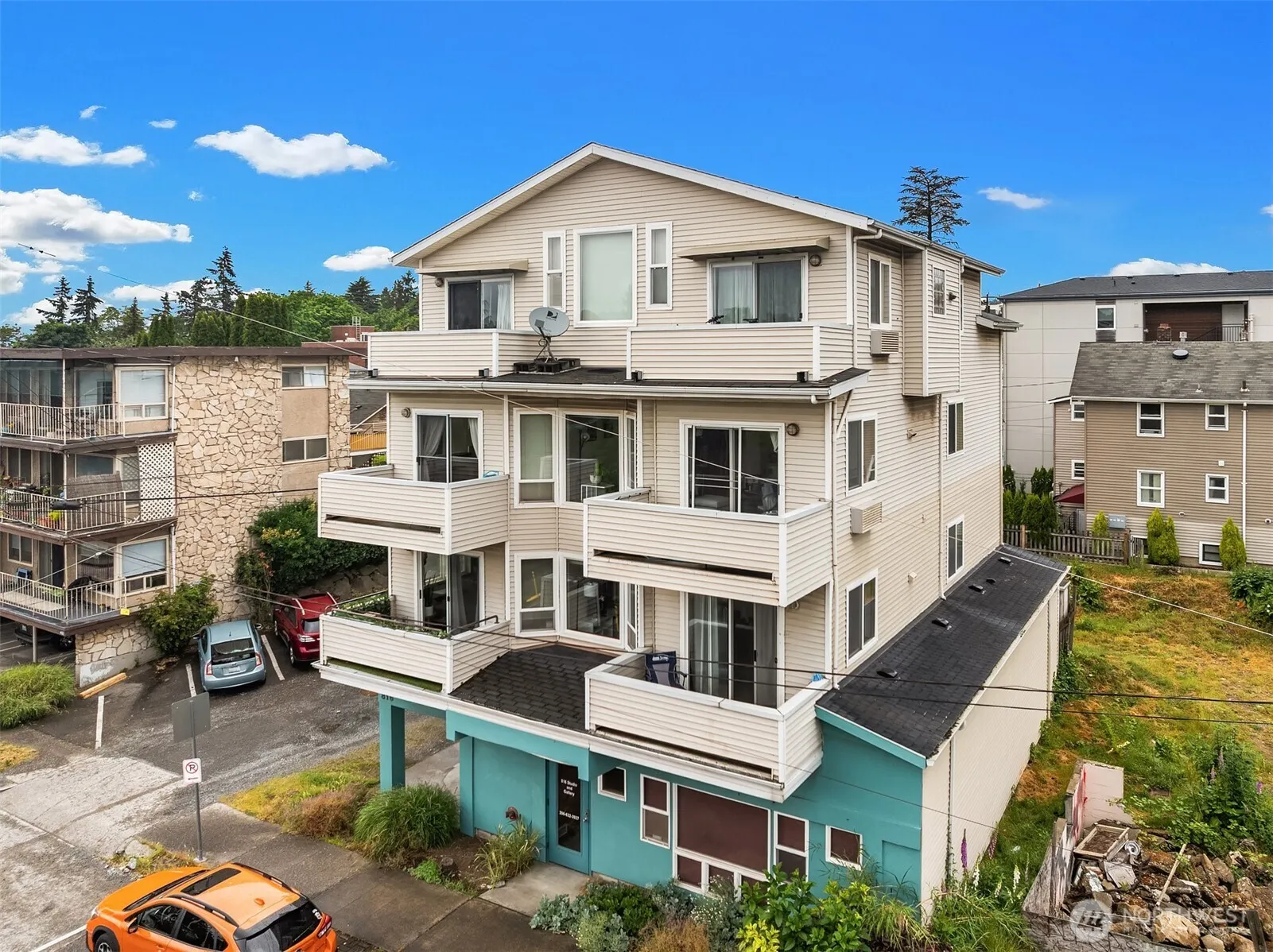 Property photo for 816 N 38th Street, Seattle