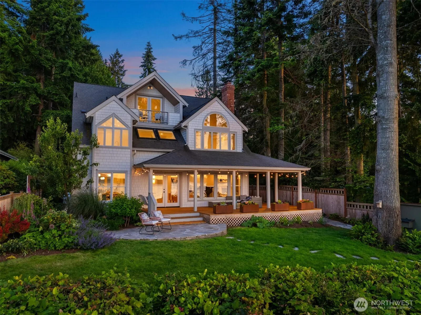 Property photo for 10058 Ne Lafayette Avenue, Bainbridge Island photo 2