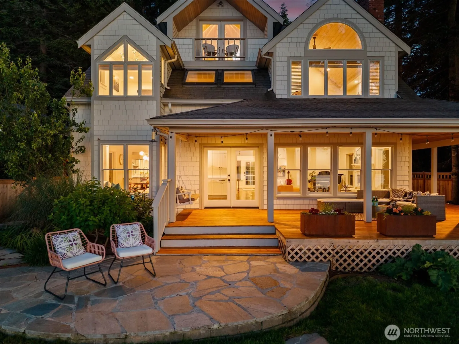 Property photo for 10058 Ne Lafayette Avenue, Bainbridge Island photo 3