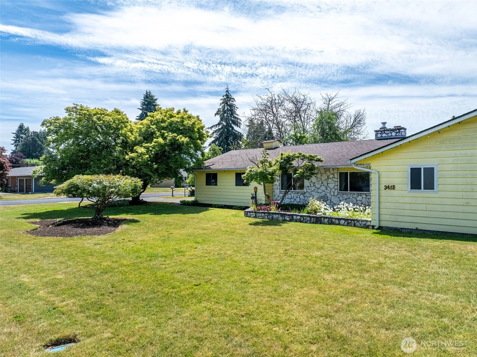 Property photo for 3412 Russell Road, Centralia photo 2
