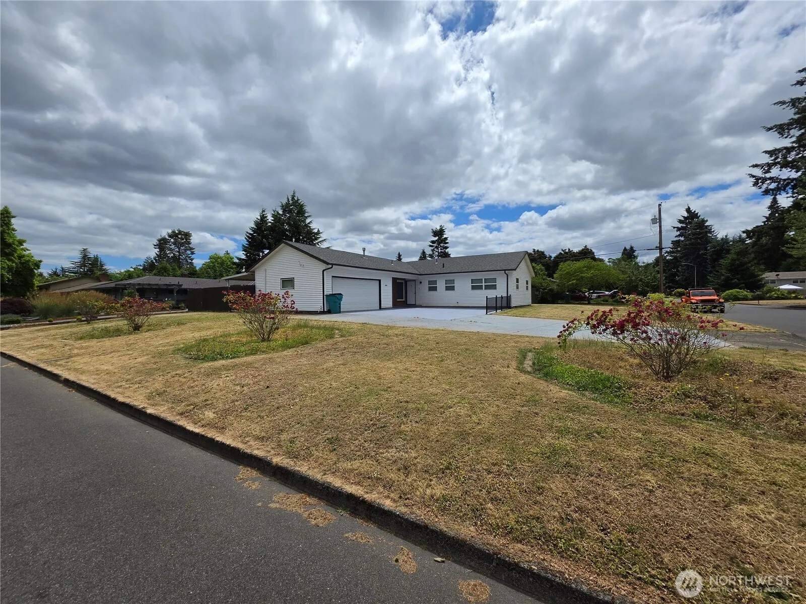 Property photo for 809 Flint Avenue, Vancouver photo 3