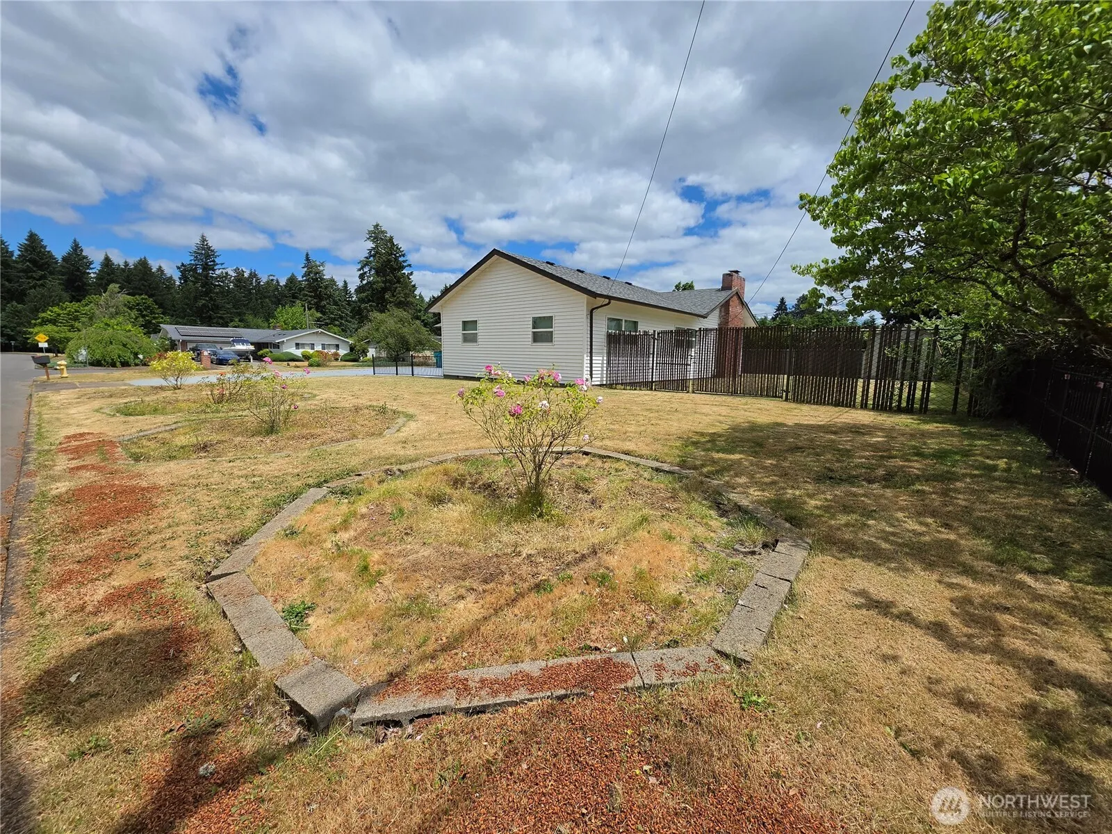 Property photo for 809 Flint Avenue, Vancouver photo 2