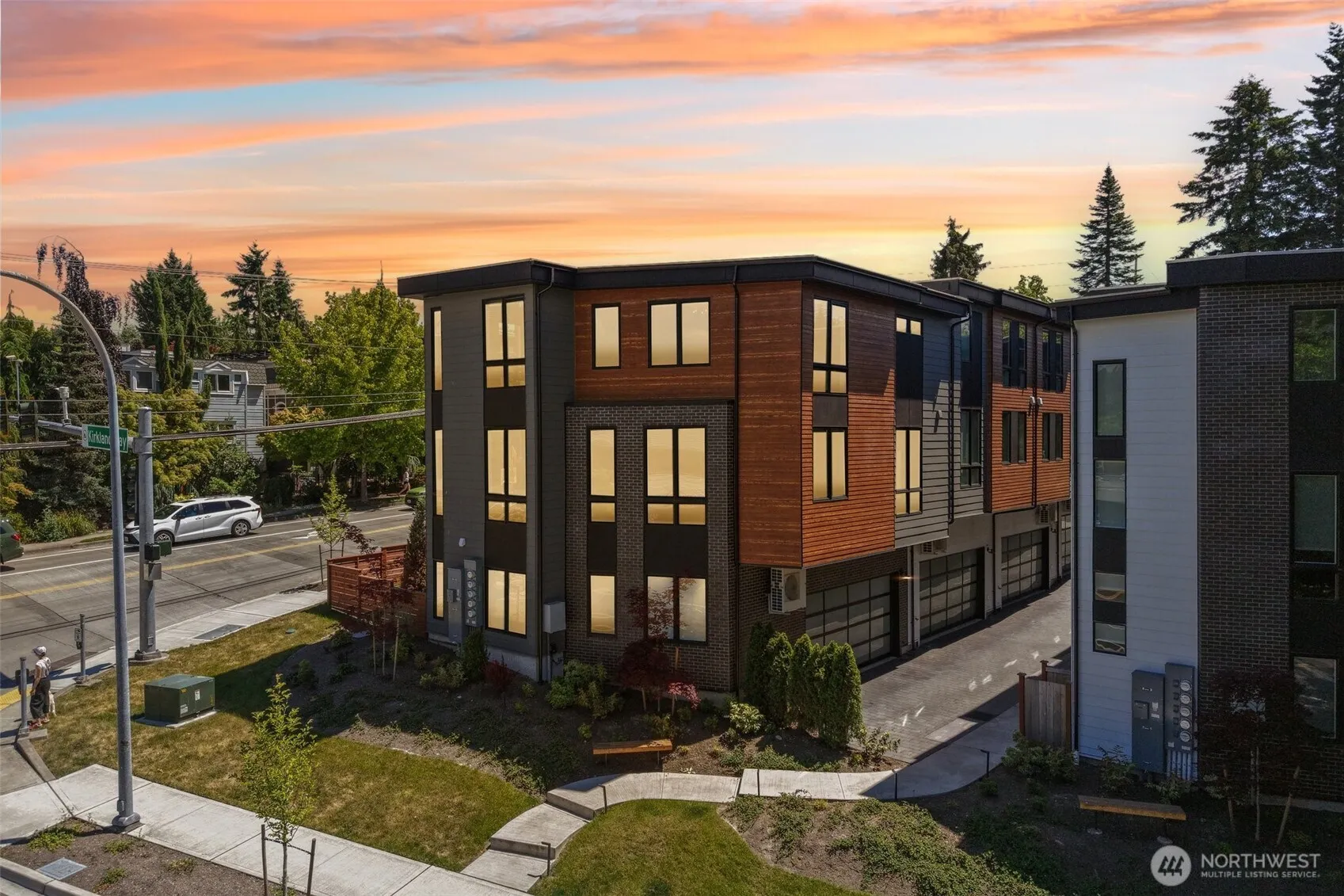 Property photo for 117 6th Street #e, Kirkland