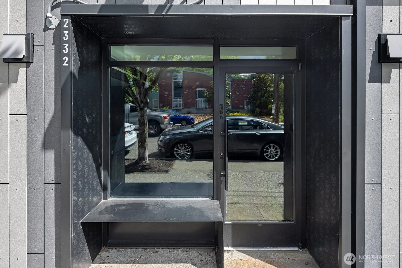 Property photo for 2332 E Cherry Street, Seattle photo 4
