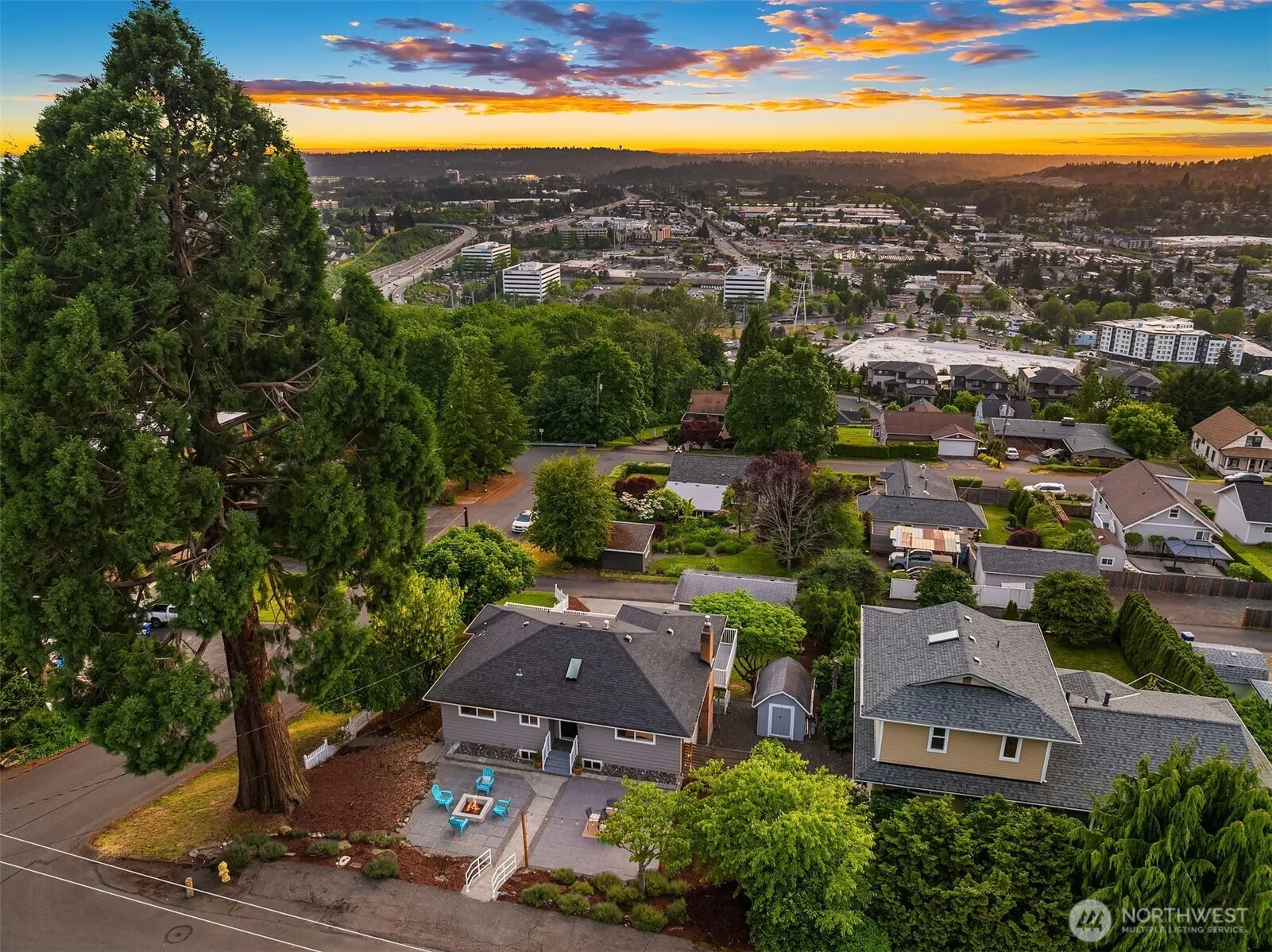 Property photo for 811 Grant Avenue S, Renton photo 4