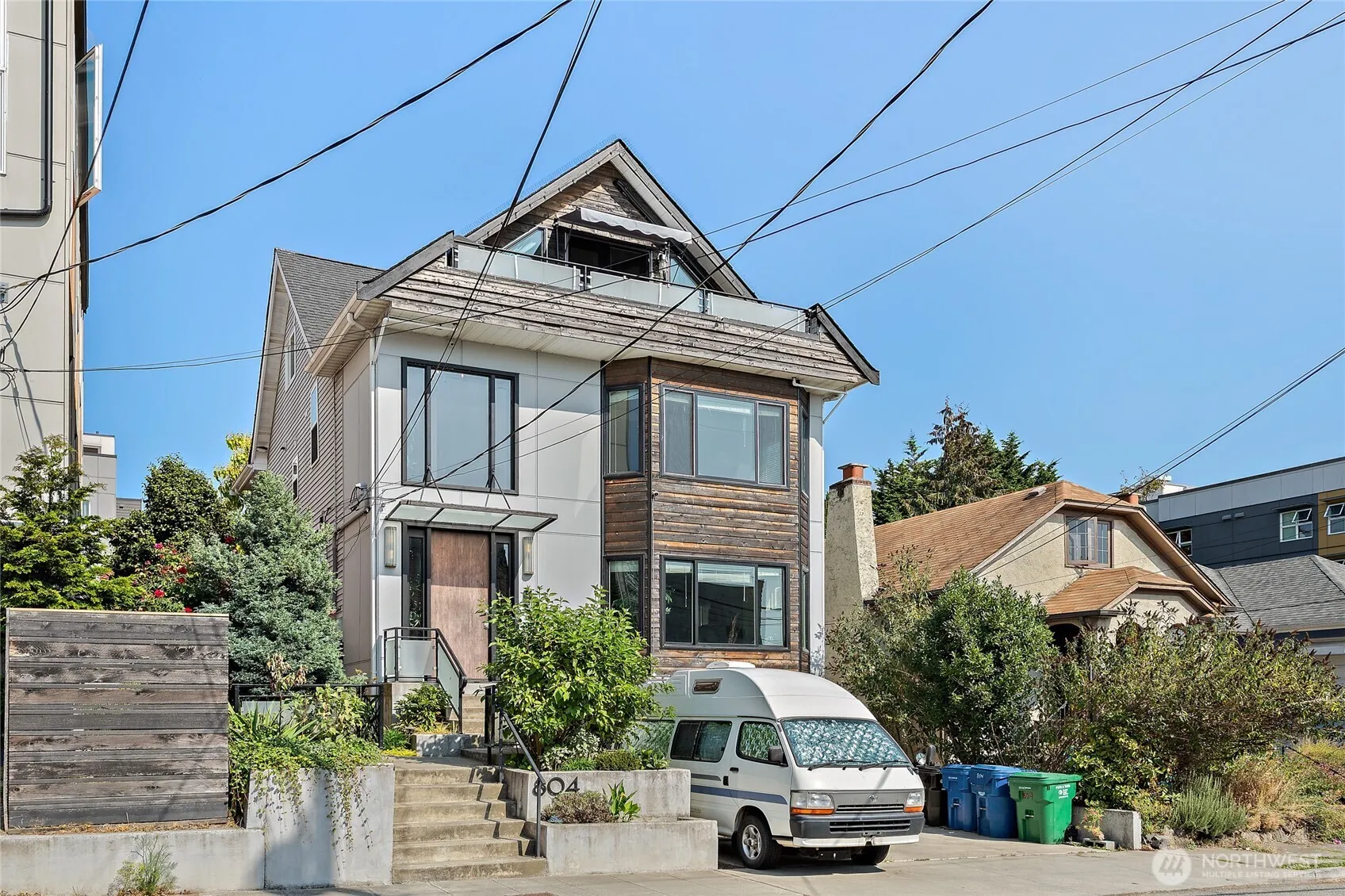 Property photo for 804 N Motor Place #a, Seattle