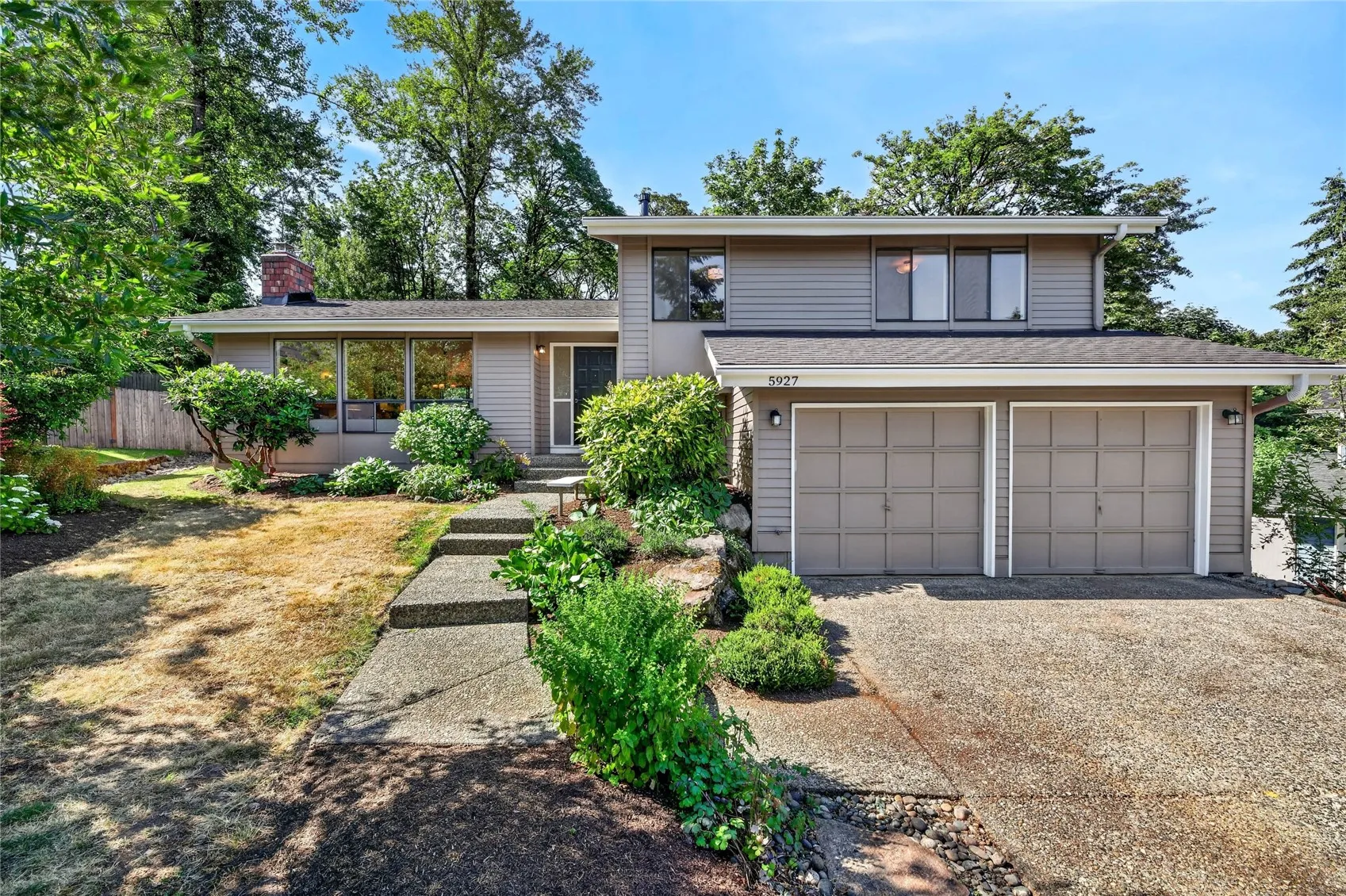 Property photo for 5927 135th Place Se, Bellevue