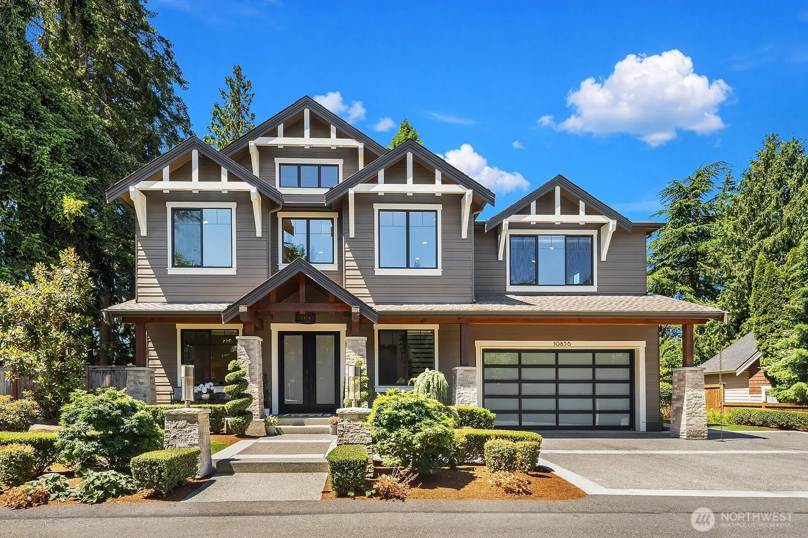 Property photo for 10856 Ne 12th Street, Bellevue