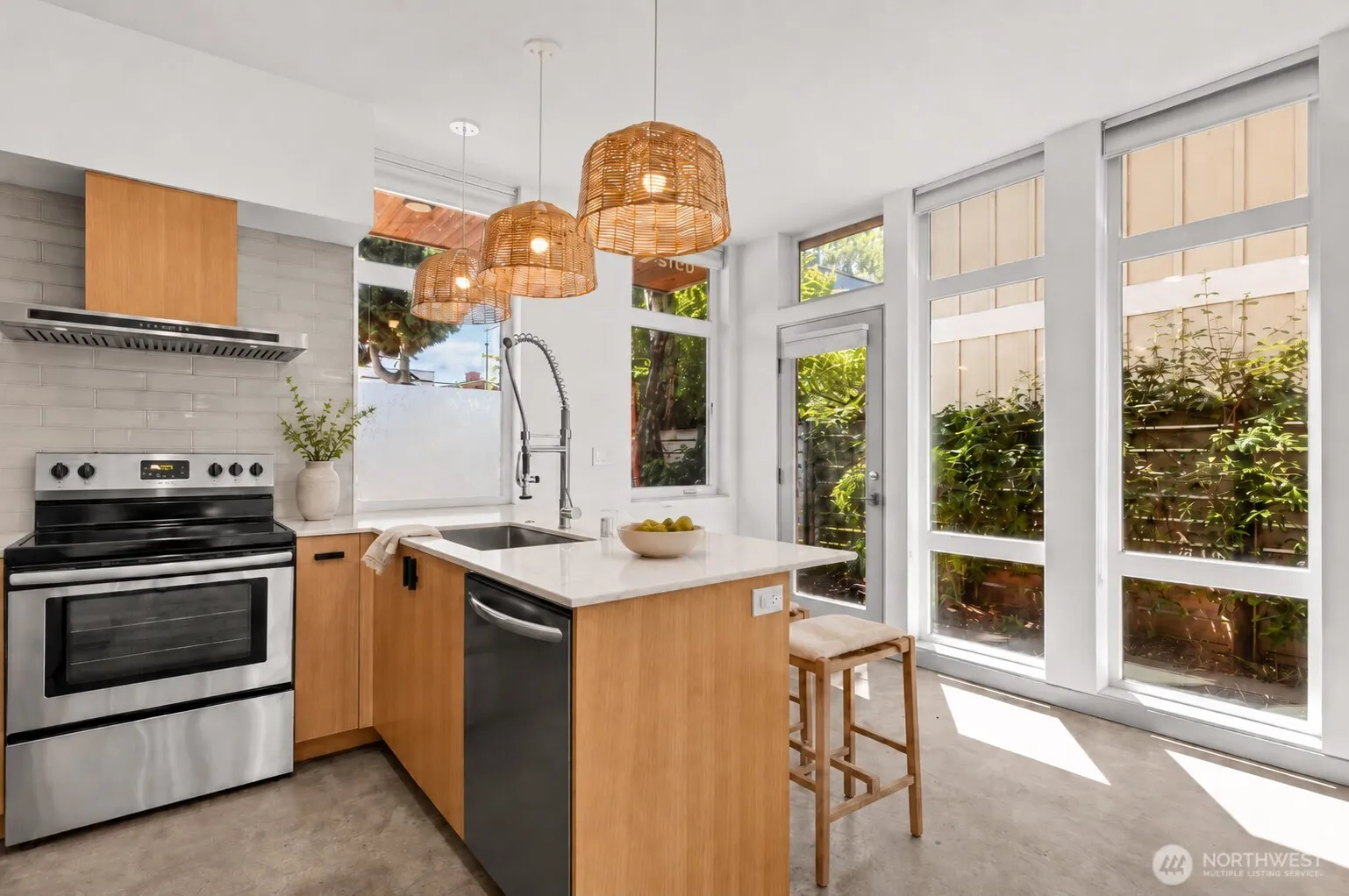 Property photo for 6612 Corson Avenue S #c, Seattle photo 3