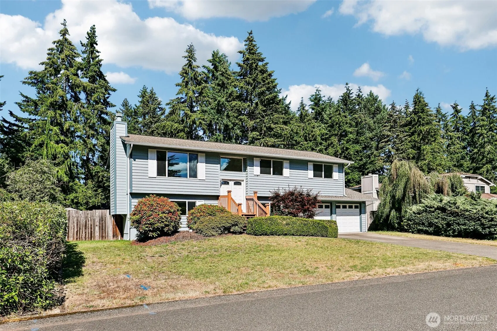 Property photo for 16409 92nd Avenue E, Puyallup photo 2