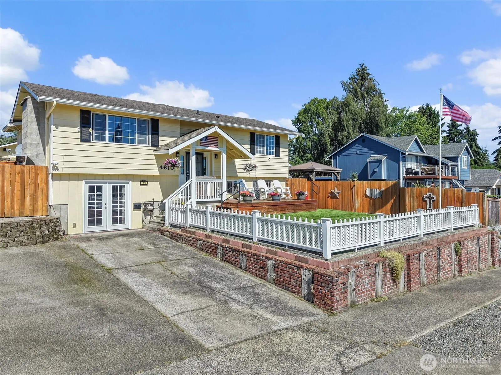 Property photo for 4610 N Defiance Street, Tacoma