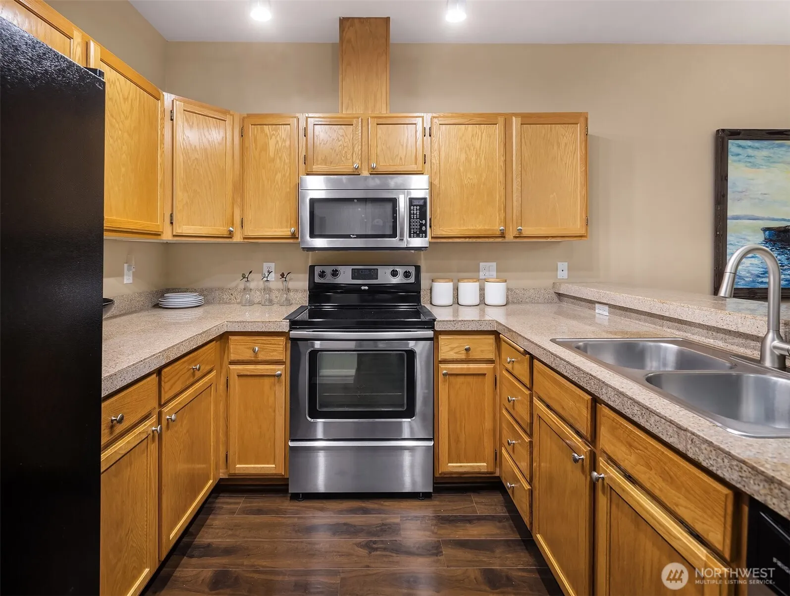 Property photo for 5400 Harbour Pointe Boulevard #g101, Mukilteo photo 3