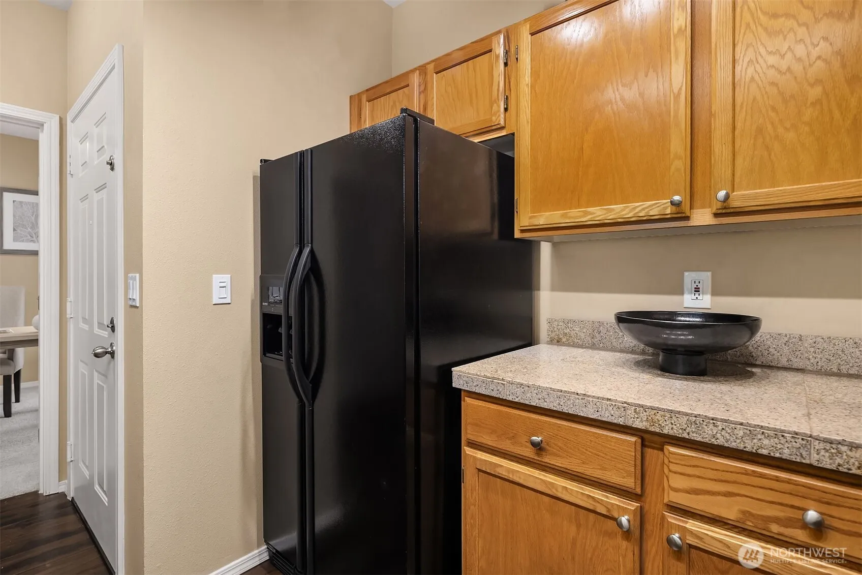 Property photo for 5400 Harbour Pointe Boulevard #g101, Mukilteo photo 4