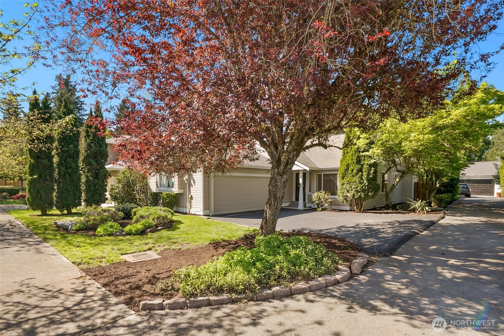 Property photo for 13020 Ne 108th Street, Kirkland photo 2
