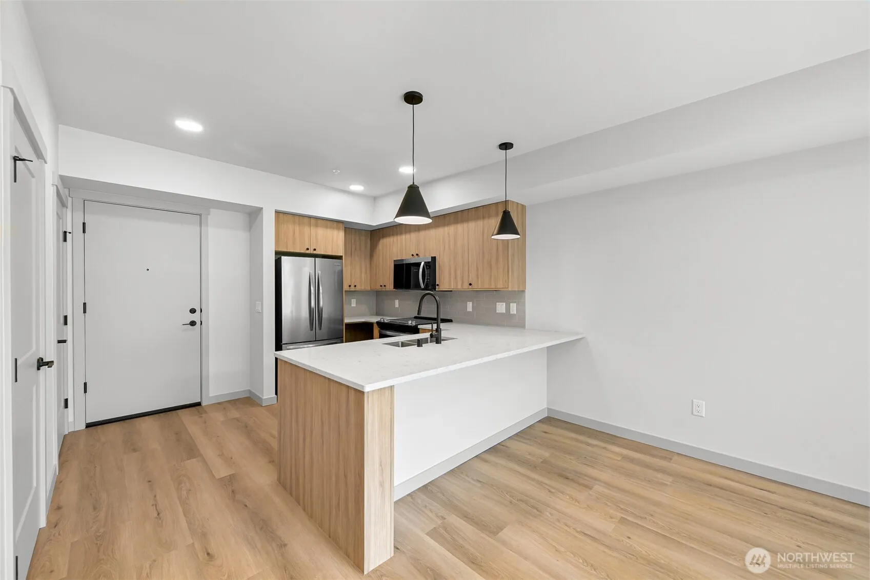 Property photo for 820 N State Street #606, Bellingham photo 2