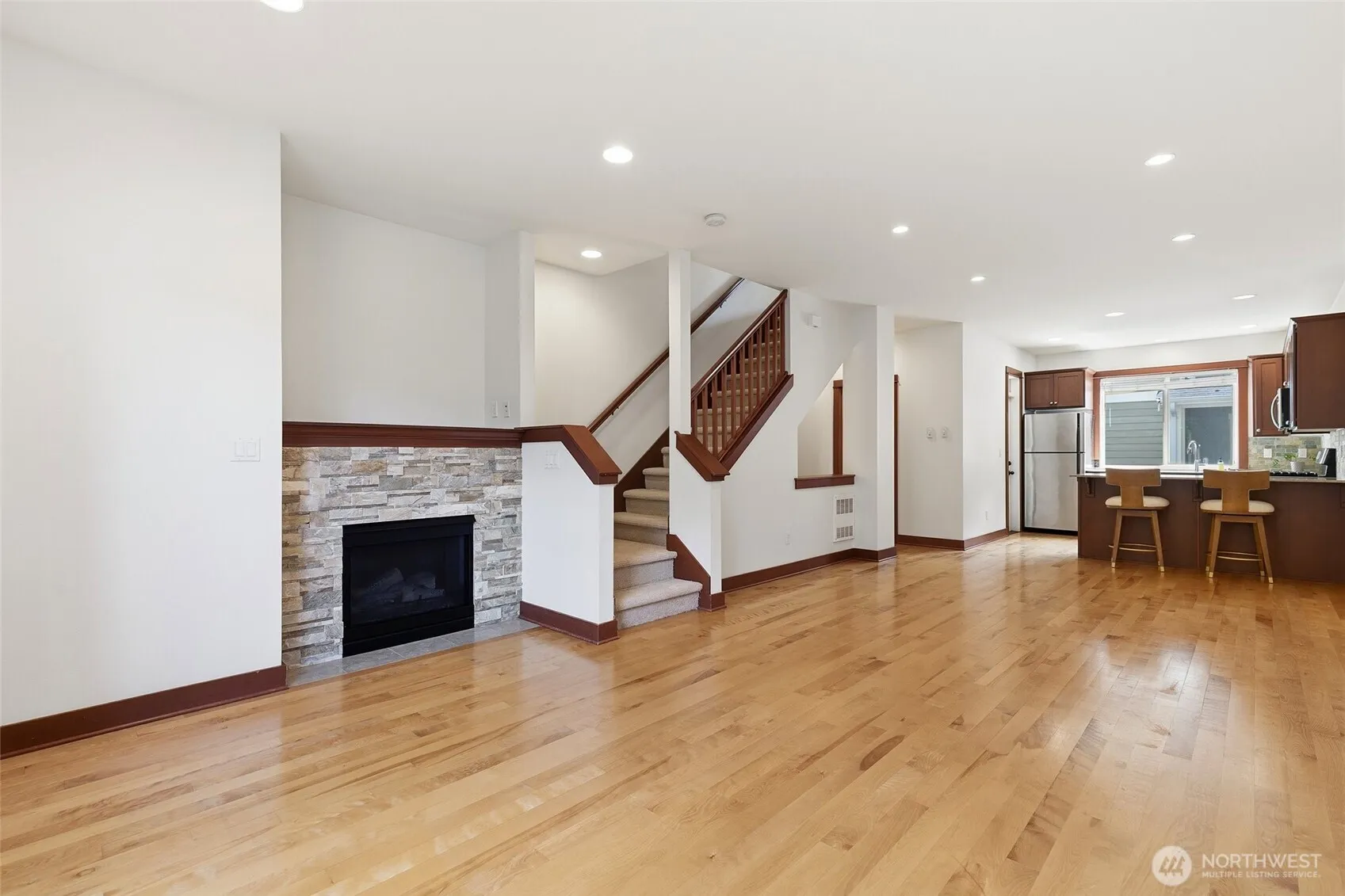 Property photo for 6526 34th Avenue Ne #b, Seattle photo 5