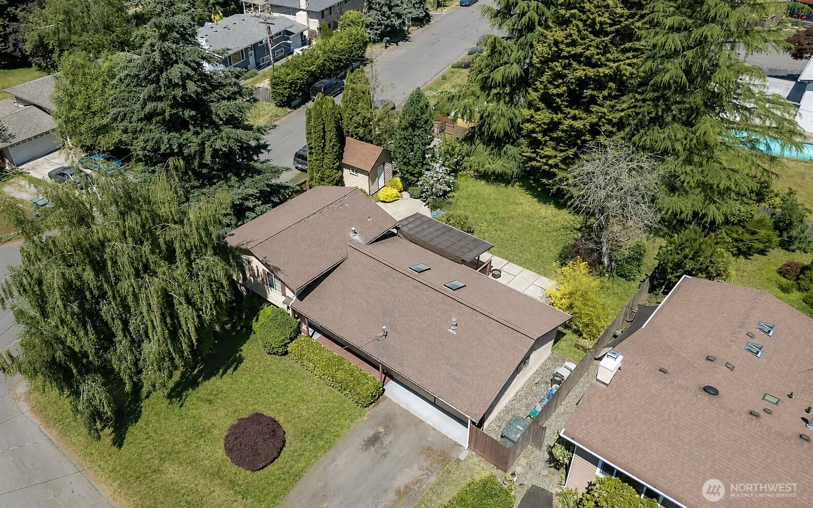Property photo for 7304 Ne 143rd Street, Kenmore photo 3