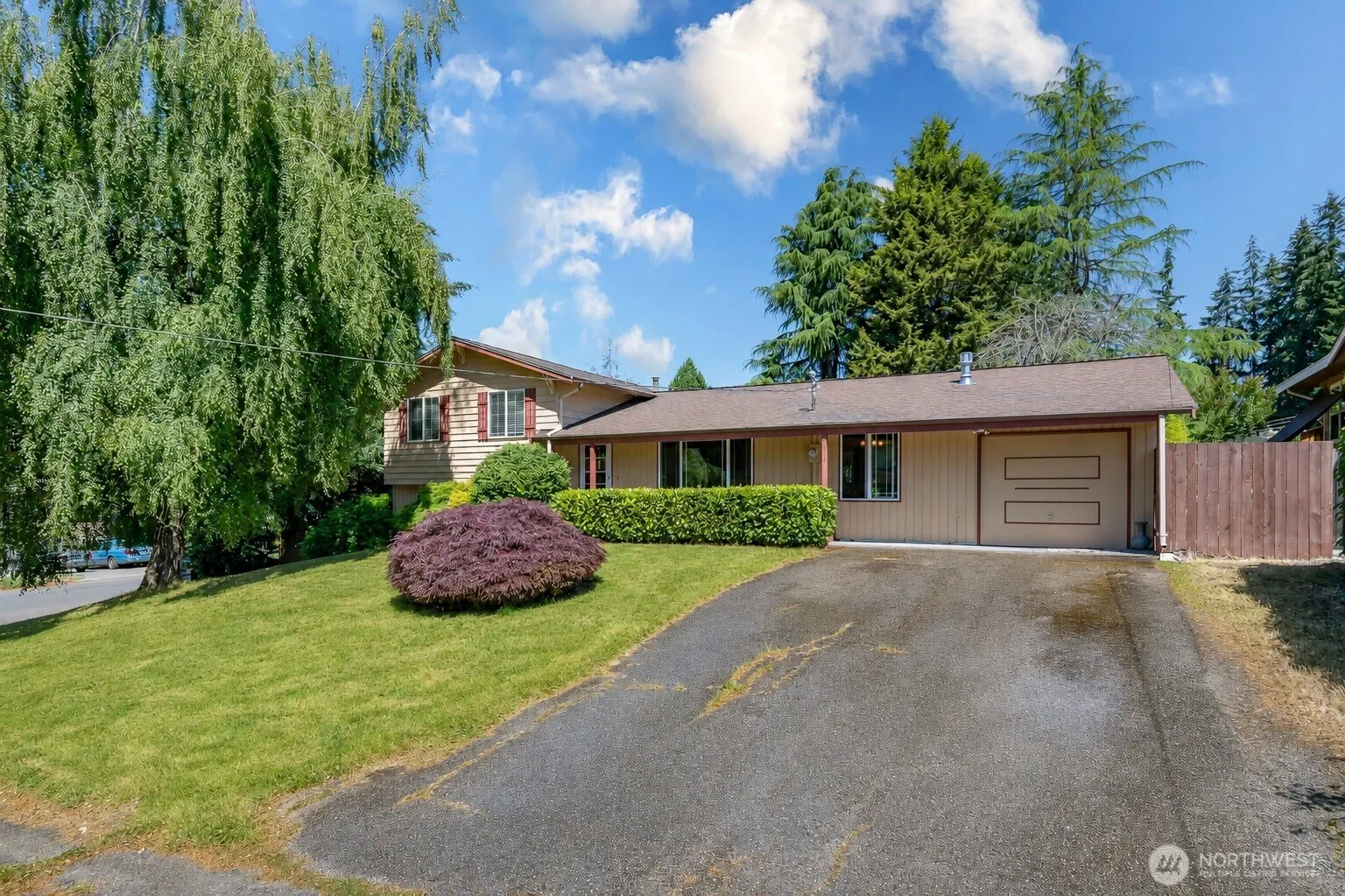 Property photo for 7304 Ne 143rd Street, Kenmore