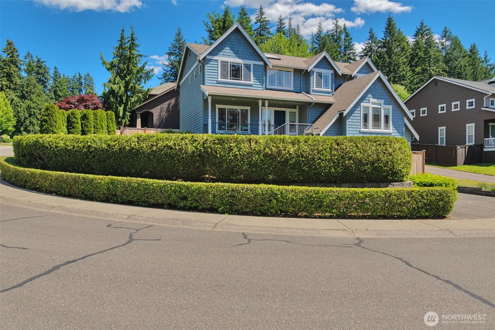 Property photo for 19807 23rd Dr Se, Bothell photo 2