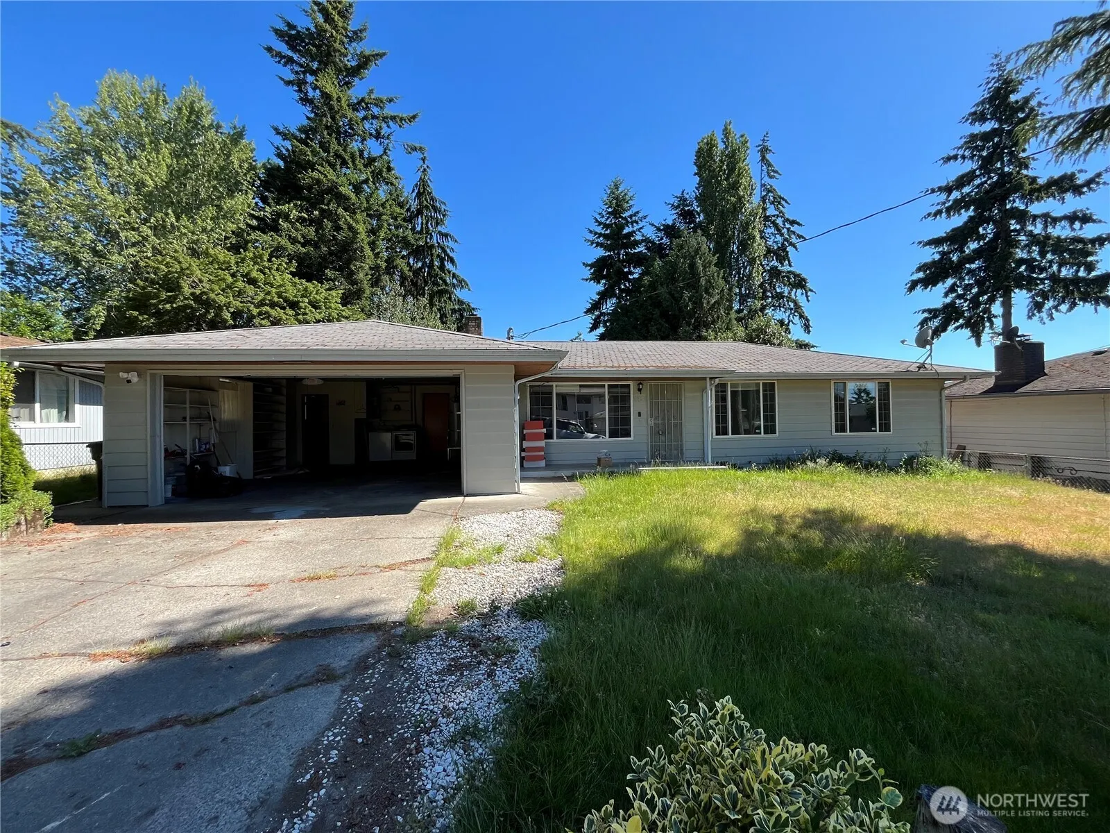 Property photo for 9621 S 241st Street, Kent photo 2