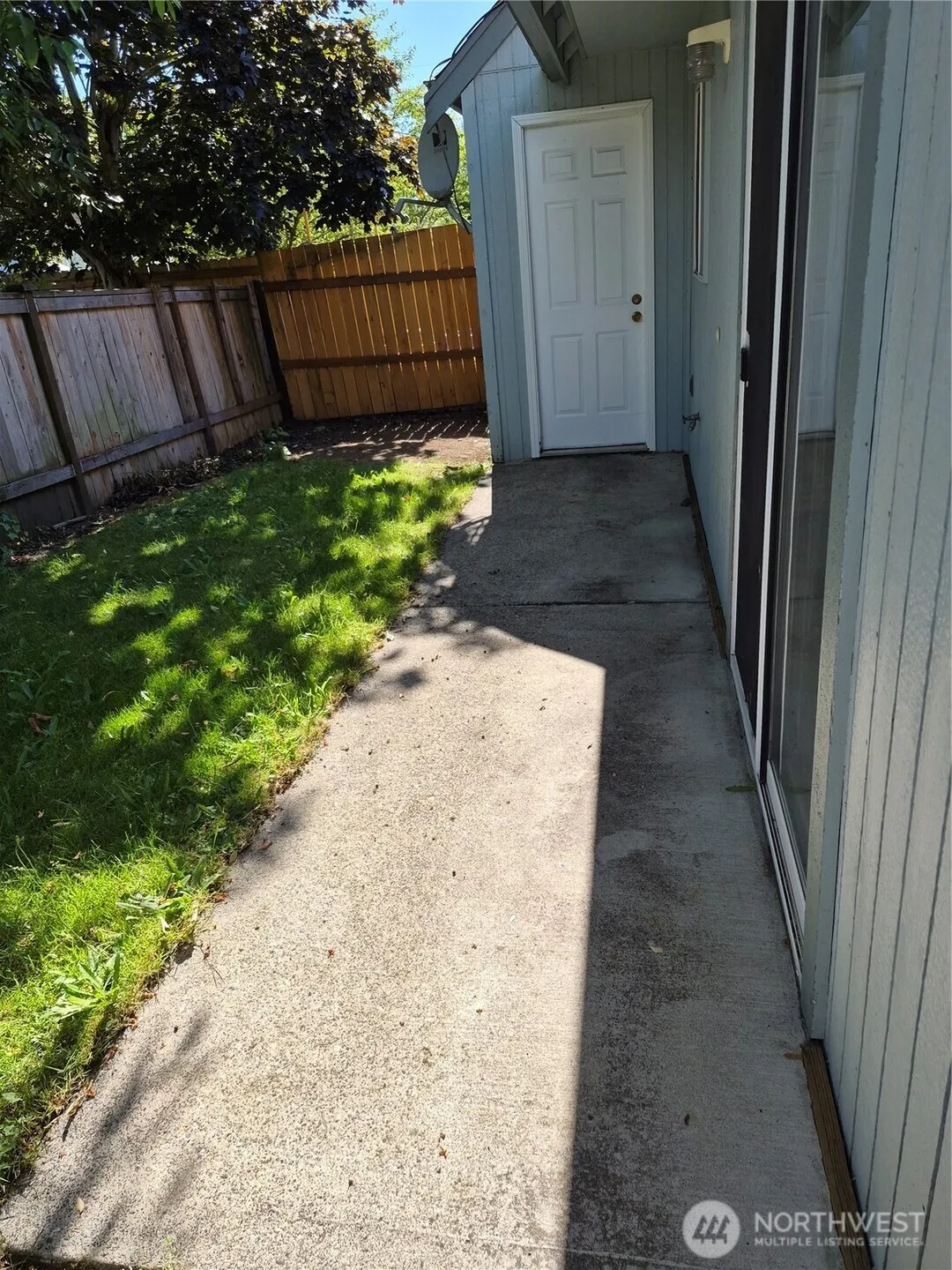 Property photo for 118 99th Court E, Tacoma photo 4